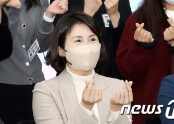 워킹맘 만난 혜경언니…’내조 행보’ 가속