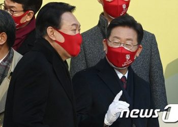 대선 D-57…이재명은 경제비전, 윤석열은 국정운영 비전 발표