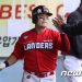 ‘팔꿈치 수술’ 추신수, 지금은 재활에 전념…스프링캠프 늦게 합류 예정