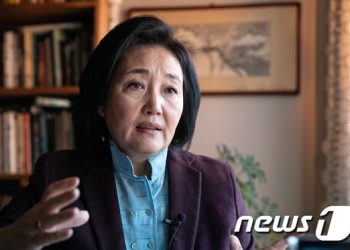 박영선 “野 봉합 부자연스러워…김건희 이슈 잠재우려는 의심”