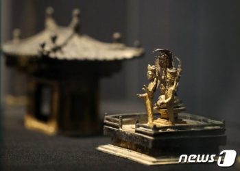 재정난으로 경매 나온 간송미술관 국보 2점, 모두 낙찰 실패