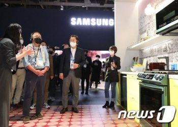 삼성 찾은 정의선, 소니 찾은 한종희…韓 기업인 CES서 분주한 행보