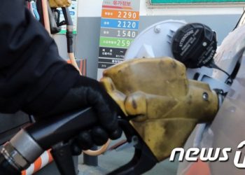 국제유가 치솟자 수출·수입물가 동반 상승…원유값 15.0%↑