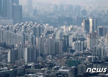 “세금으로 다 낼 판”…서울 아파트, 거래 빙하기에도 증여 행렬 계속