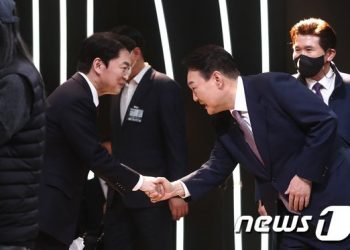 尹도 安도 가능성 열어둔 ‘野 단일화’…양측 셈법은?