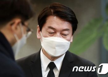 安 ‘선거운동 중단’ 이틀째…빈소 지키며 ‘조문 정치’ 이어갈 듯
