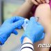 돌파감염·확진자 5만명 육박인데…늘어나는 “백신 안 맞겠다”