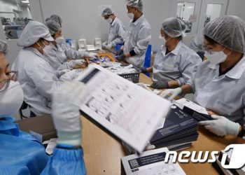 하루 750만개 생산에도 ‘품절 대란’, 자가검사키트 다 어디로 갔나?