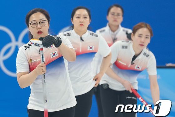 기사회생 컬링 팀 킴, 다시 바뀐 공기…일단 스웨덴을 잡아라