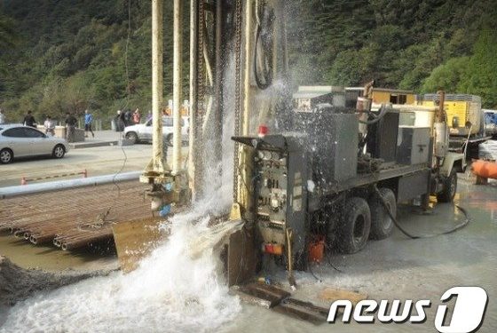 유출지하수가 다시 태어난다…지하철 선로·화장실 청소 용수로 재활용