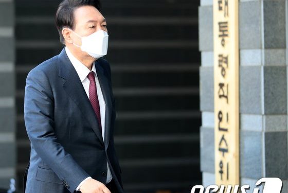 인수위 “文정부 문서 파기 마라” 각 부처에 금지령