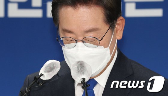 침묵에도 ‘나와라 이재명’…등판론 힘받는 이유 “가장 강력한 리더”