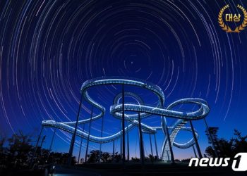 포스코 스페이스워크 사진영상 공모전 대상에 신연우씨 ‘공존’