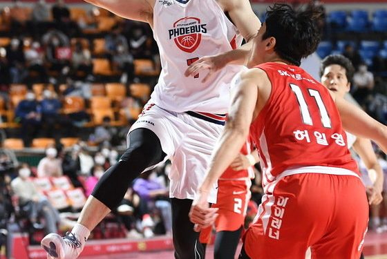 ‘서명진 23점 폭발’ 현대모비스, 선두 SK 잡고 2연승