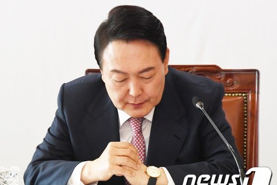 유인태 “尹, 靑이 감옥이냐…용산 고집 부리니 요상한 소리가 돌지”