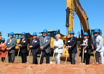 2억200만불 규모 흑연 가공 공장 착공, 전기차 산업 지형 바꾼다