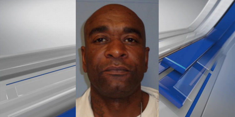 몽고메리 교도소에서 수감 중이던 살인범죄자 탈옥