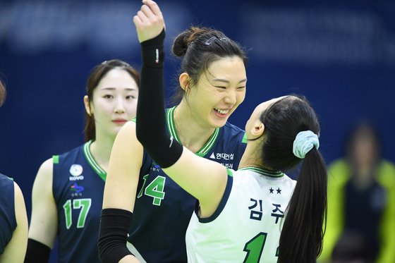 현대건설, 프랜차이즈 스타 양효진 잡았다…FA 계약 완료