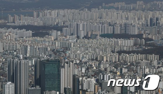 양도세 족쇄 풀릴 다주택 급매…’3중고’ 실수요자엔 그림의 떡