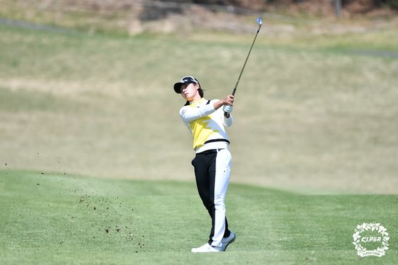 박지영, KLPGA 메디힐 챔피언십 2R 단독 선두…이다연 1타 차 단독 2위