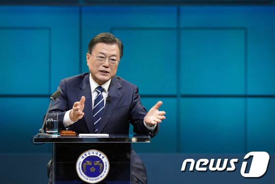 靑, 부동산 실패 다시 사과…”면구스러워, 마지막까지 주거안정 최선”