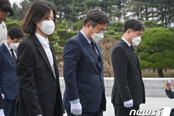 손혜원 “윤호중 ‘뼈 깎는 심정 전략공천’?…尹뼈 발라주겠다”