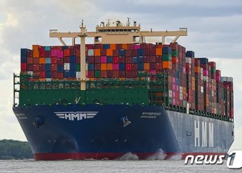 글로벌 컨테이너 운임지수 14주째 하락…미주 서안 노선은 2주째 보합