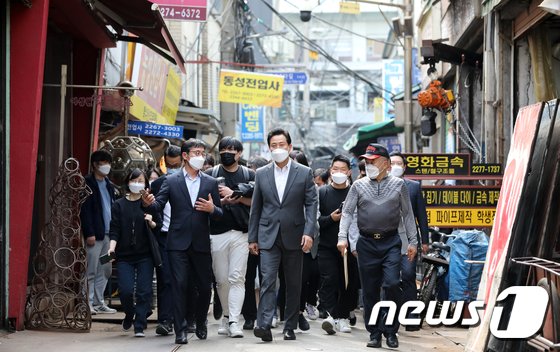 오세훈 ‘4선 준비’ 박차…서울시청 바로 옆 건물에 캠프 꾸려