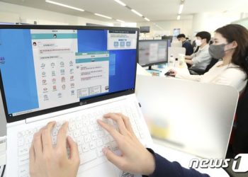 KT, ‘로봇 자동화’로 작년 103억 비용 절감…업무시간 9시간 단축