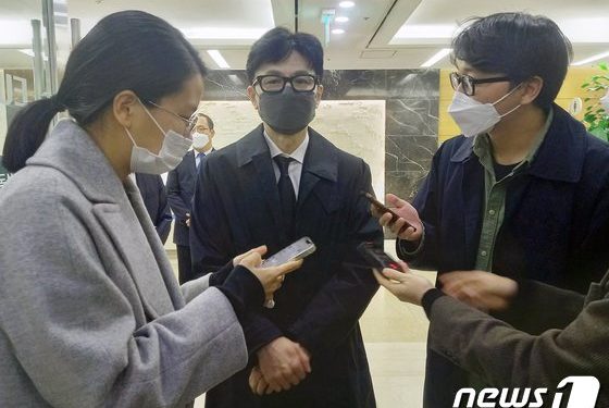 이재오 “한동훈으로 협치· 통합 물건너 가…文과 똑같이 하려고 정권교체?”