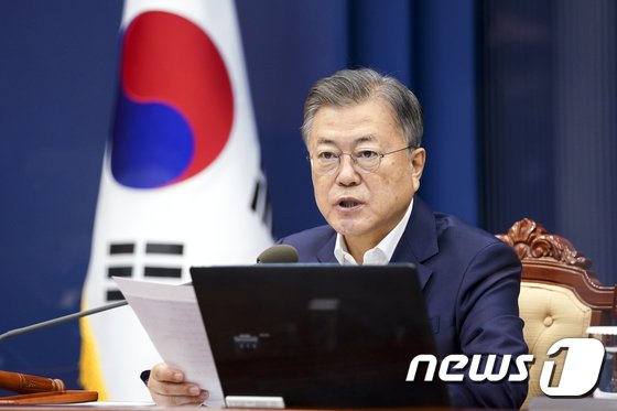 文대통령, 5월3일 초상화 공개…9일 靑 떠나 10일 양산행