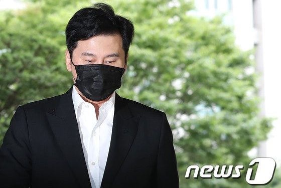 “너 하나 죽이는 건 일도 아니다”…양현석 협박에 진술 번복한 공익신고자