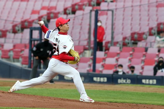 양현종, 복귀 첫 승 참 힘들다…7이닝 1실점 호투에도 무산