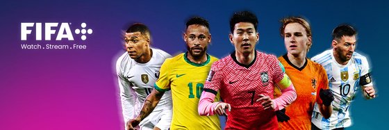 손흥민, 네이마르와 메시 사이 위풍당당…FIFA 공식 SNS 페이지 메인