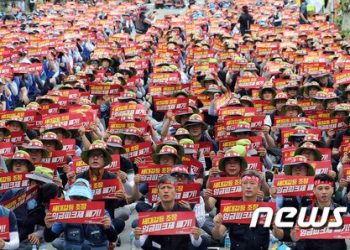 임금피크제 무효 판결에 재계 ‘비상’…”고용 불안·줄소송 우려”