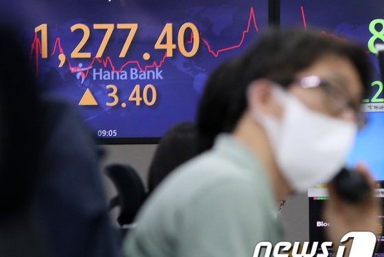 ‘1300원 육박’ 치솟는 환율…한-미 통화스와프 논의 불붙나