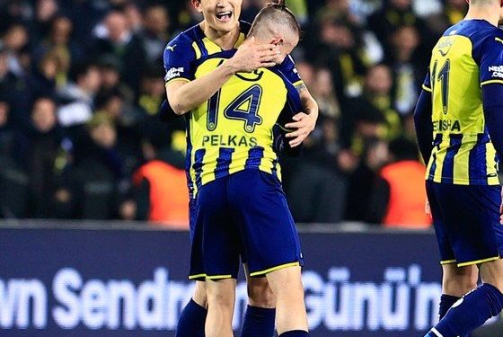 김민재, 1시즌 만에 페네르바체 떠나나…”3팀이 바이아웃 제시”