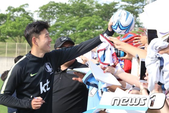 ‘손흥민 보러 가자’ 벤투호, 2년6개월 만에 오픈 트레이닝 실시