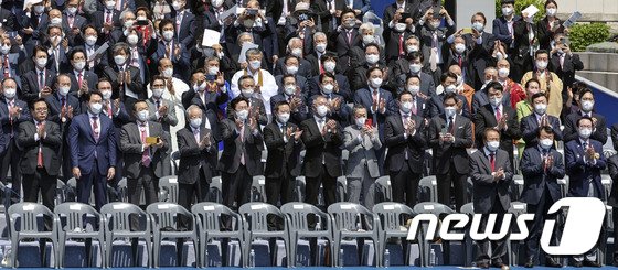 삼성·현대차·롯데·한화, 새 정부 출범 맞춰 600조 ‘투자 보따리’ 풀었다