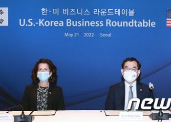 美 철강 쿼터제 철폐 ‘깜짝선물’ 없었지만…업계 “협상 물꼬는 텄다”