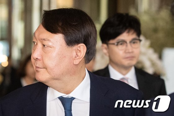 김용민 “尹, 기록 남기기 싫어 靑아닌 국방부행…한동훈과 맘편히 비밀대화”
