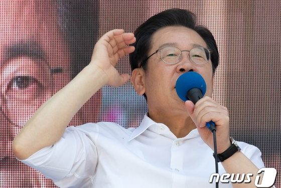 ‘지선 D-7’ 위기의 민주당…격전지 서울·경기, 이재명마저 ‘흔들’