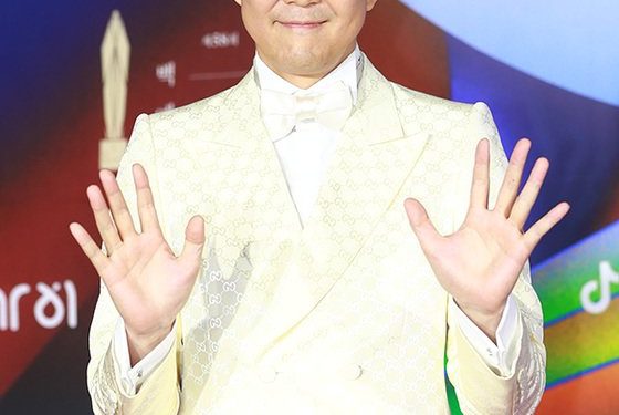 ‘오징어게임’-류승완 감독, 백상 대상…”강수연 쾌유 기원”