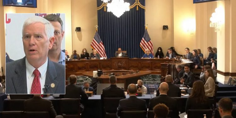 모 브룩스 하원의원, 1월 6일 이후 사면 요청했다