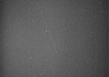 누리호의 우주 비행…천문연 무인 망원경에 첫 포착