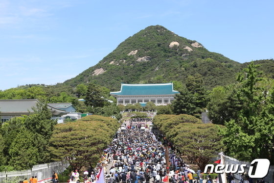 국민의 품에 안긴 청와대, 문화유산 홍보 거점으로 활용된다