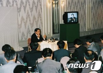 이건희 ‘신경영 선언’ 29주년 그날…이재용, 반도체장비 챙기러 출장