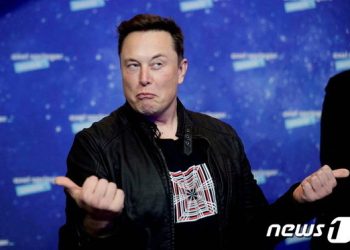 머스크 트위터 팔로어 1억 돌파, 세계 6위…1위는?