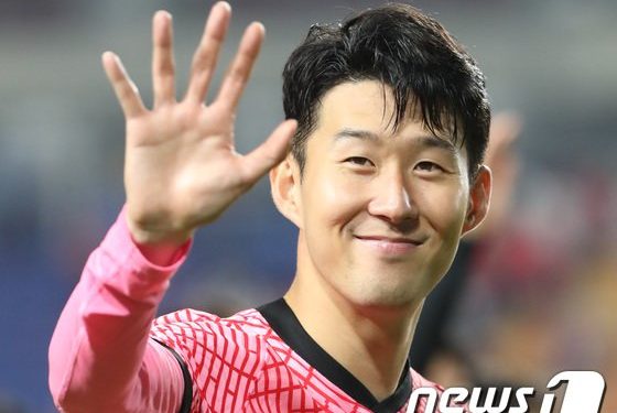 ‘극적 동점골’에 환호할 때, 손흥민은 역전골을 위해 공을 주웠다