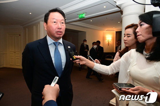 2030 엑스포 유치 나선 최태원 회장 “가능한 많은 득표 받도록 노력”